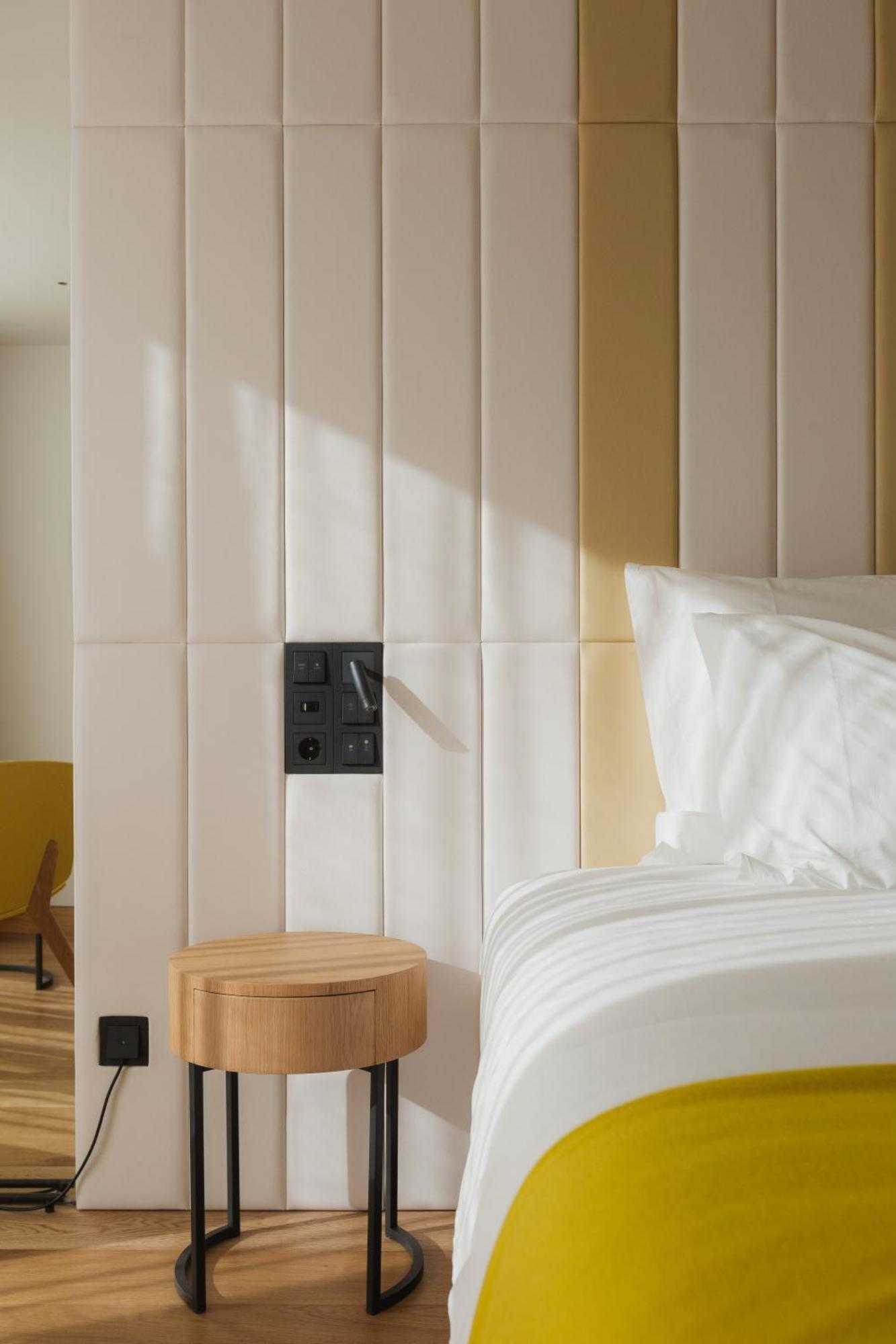 Lumen Hotel & The Lisbon Light Show Zimmer foto